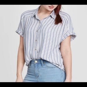 Universal Thread Stripped Short Sleeve Shitt